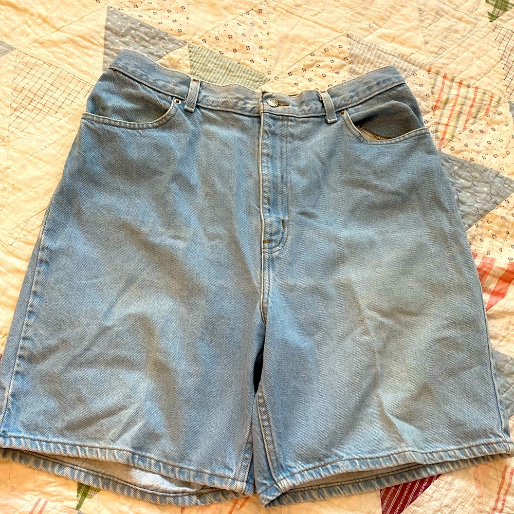 Vintage 90s high rise long mom jean shorts  Y2K